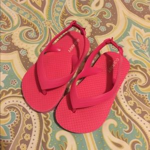 💚 Old Navy Sandals toddler size 7